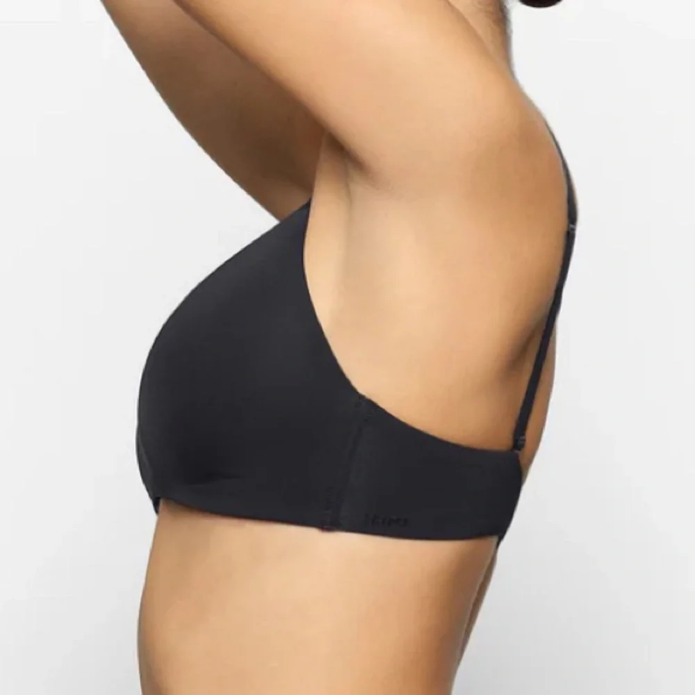 NWT Skims Women’s Black Wireless Lightly Lined Demi Bra in Onyx - size 36DDDD - Picture 4 of 6